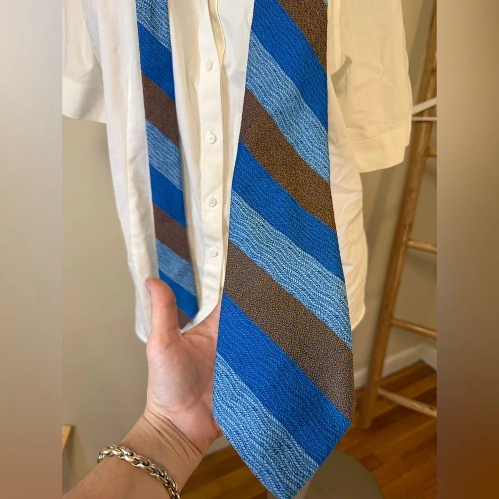 Wembley Blue and Brown Textured WEMLON Fabric Wide Tie Vintage 60's 70s